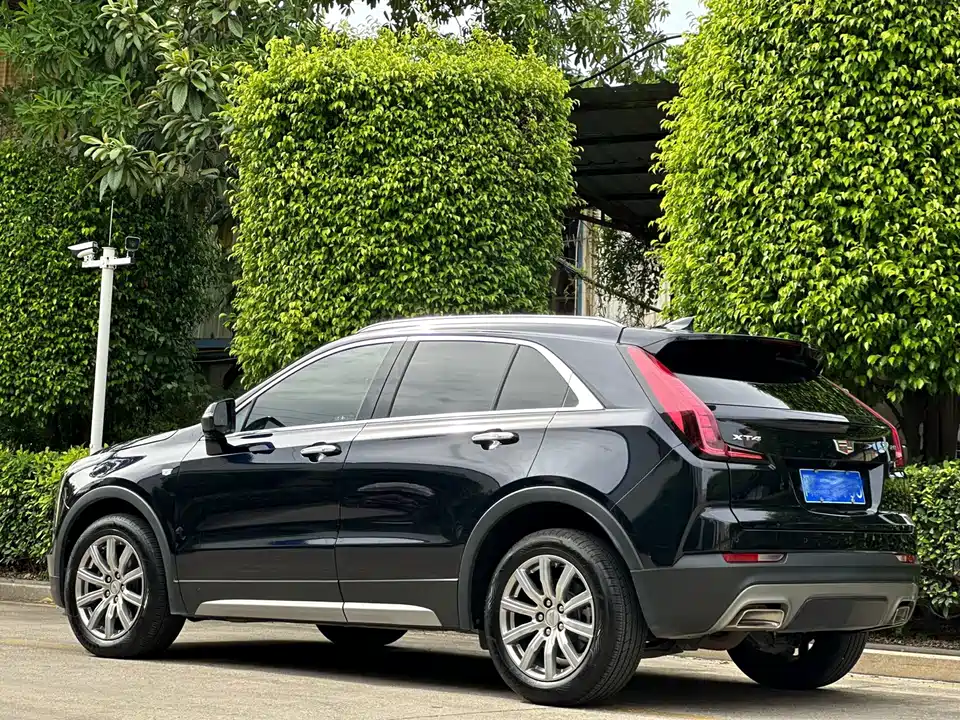 Cadillac XT4