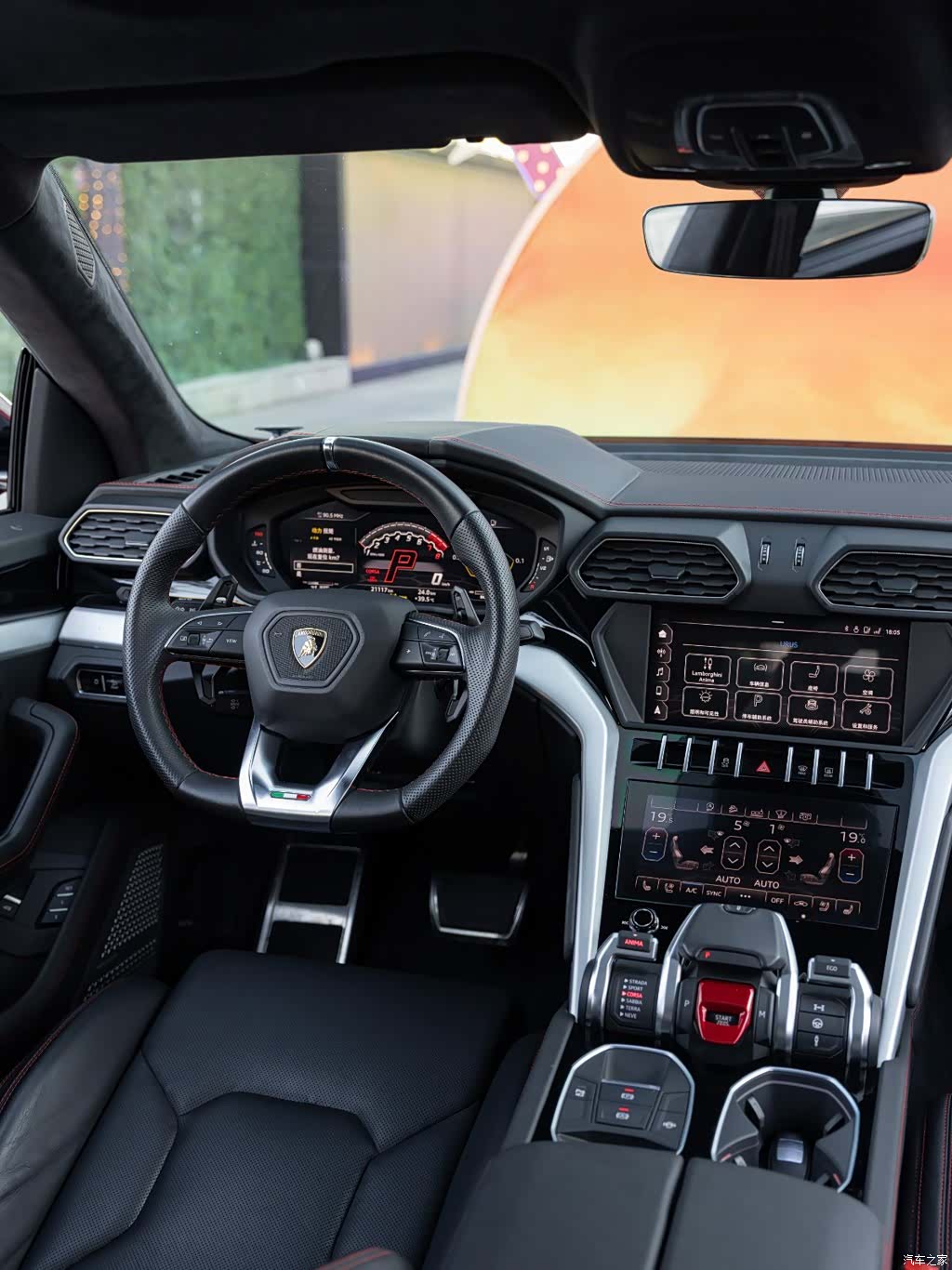 Lamborghini Urus, 2019 11