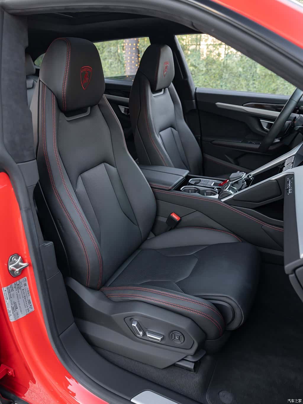 Lamborghini Urus, 2019 20