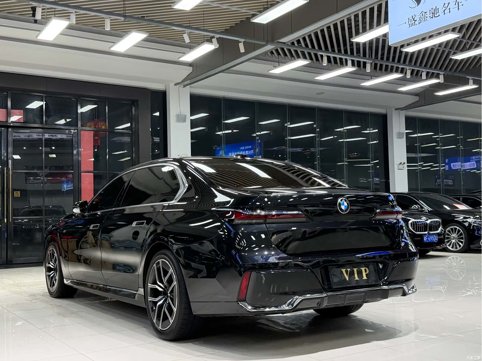 BMW 7 Series, 2024 7