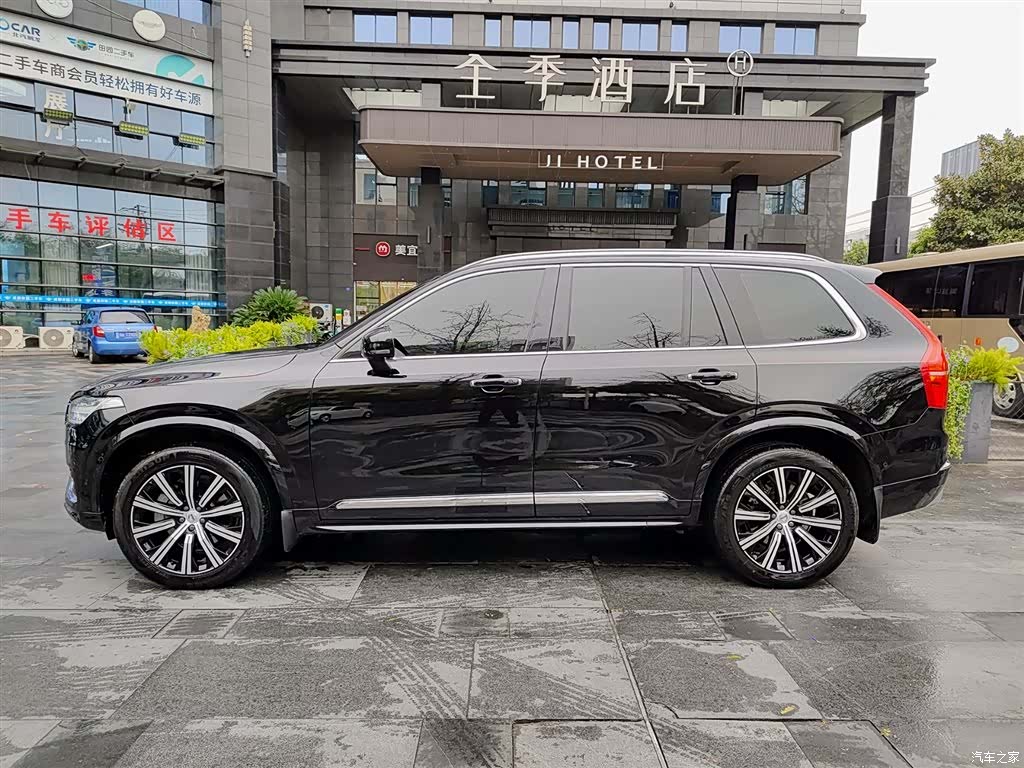 Volvo XC90, 2021 3