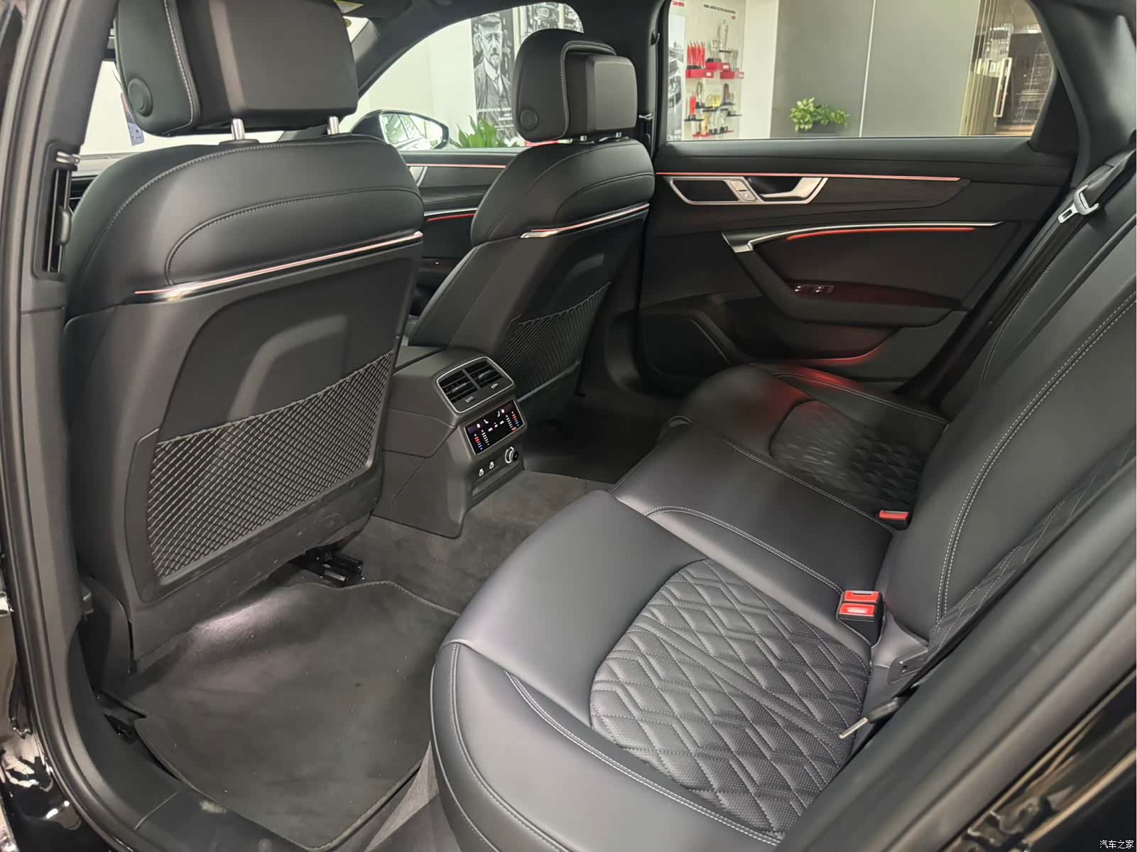 Audi A6L, 2025 8
