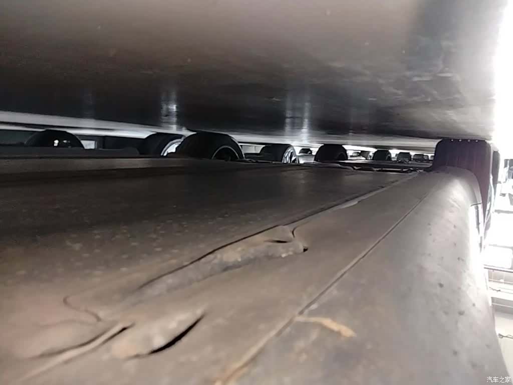 Tesla Model Y, 2024 21