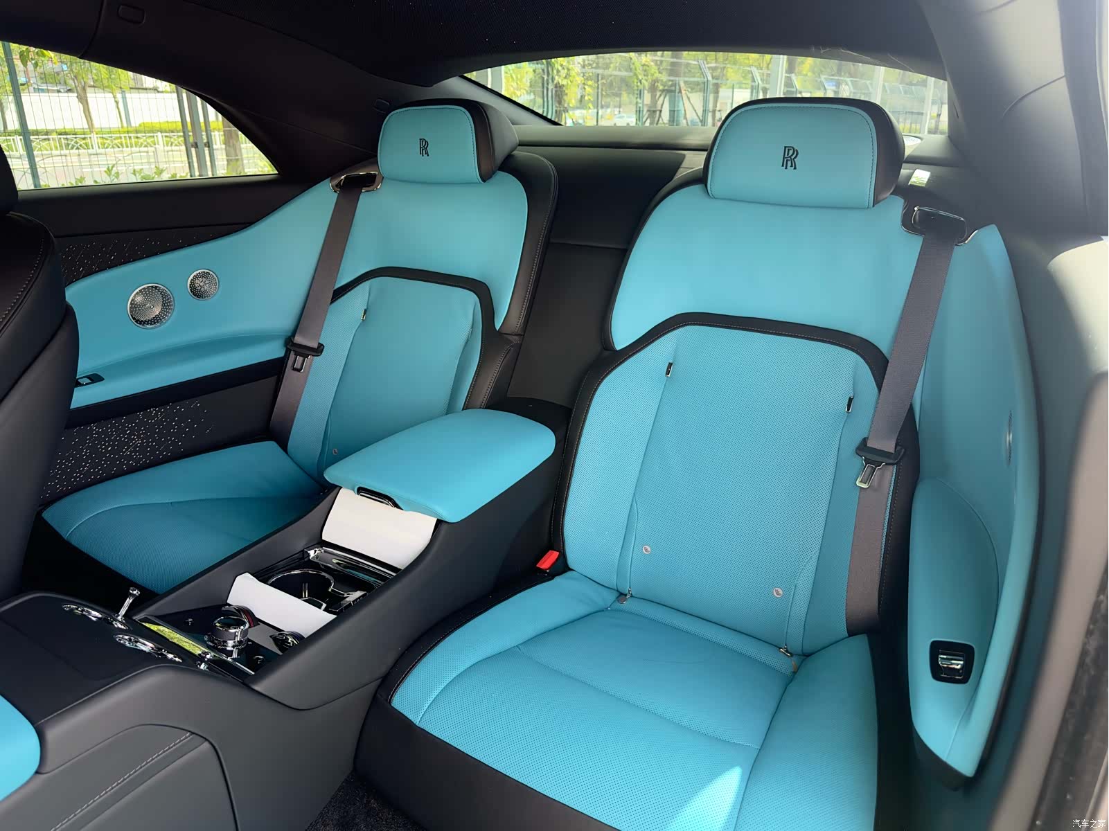 Rolls-Royce Spectre, 2024 12