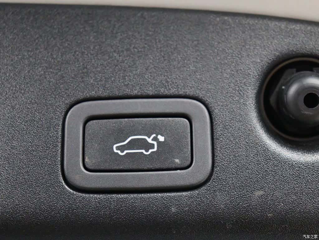 Jaguar XJ, 2014 12