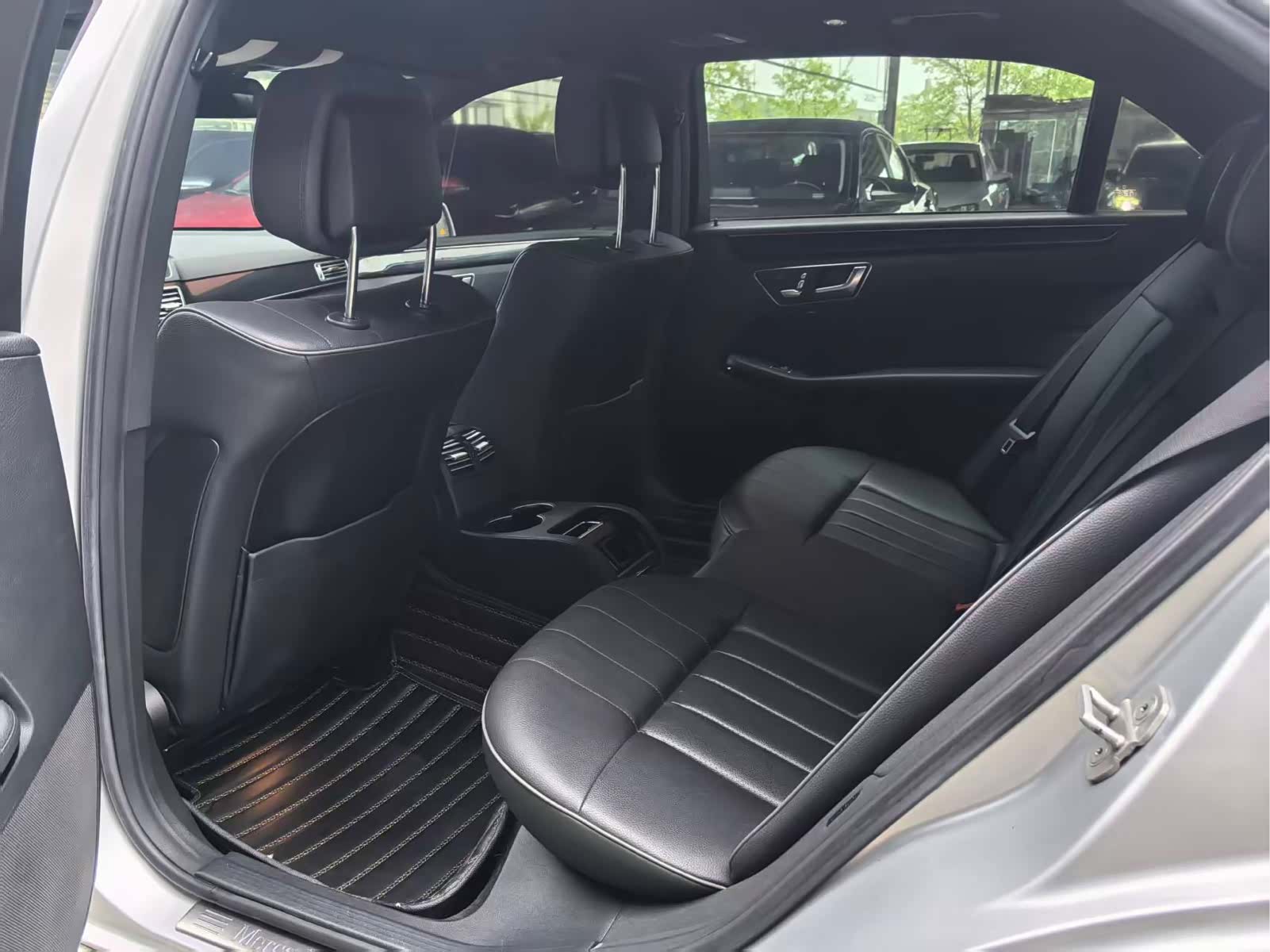 Mercedes-Benz E-Class, 2015 8