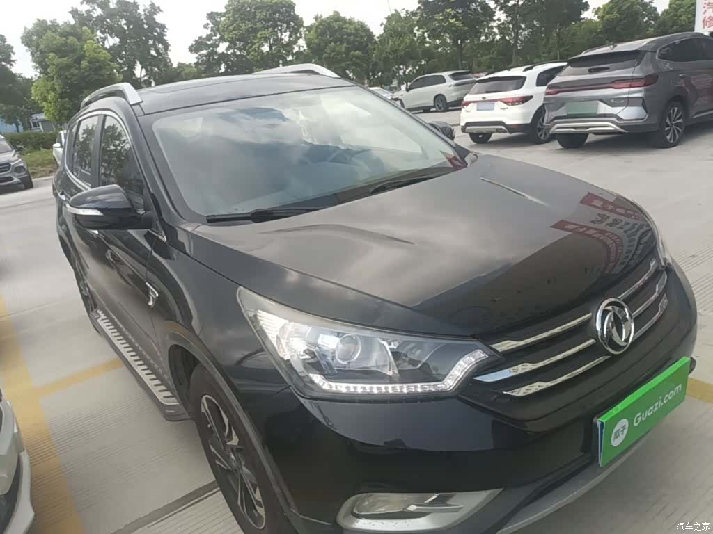 DongFeng AX7, 2016 4