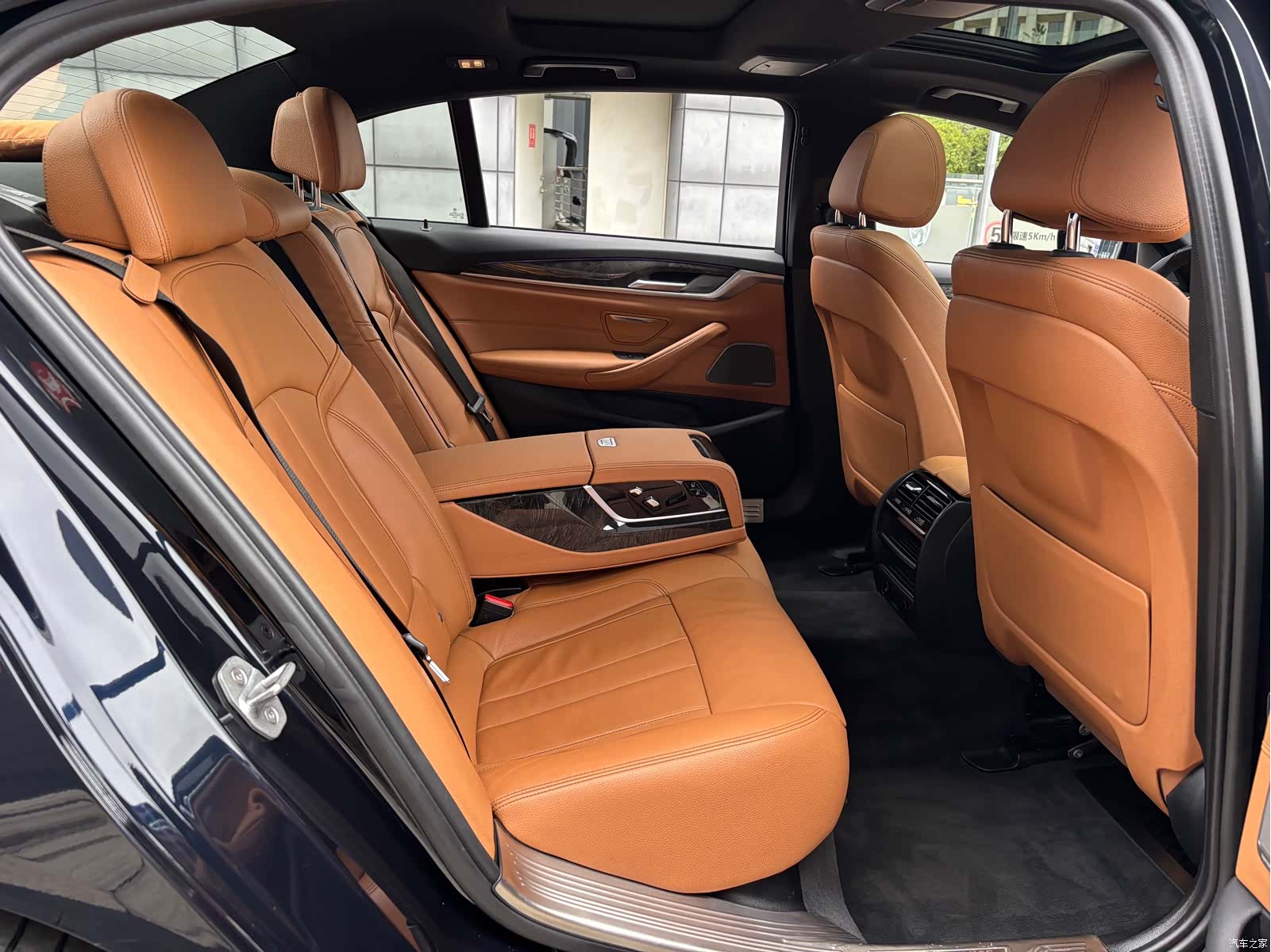 BMW 5 Series, 2018 30