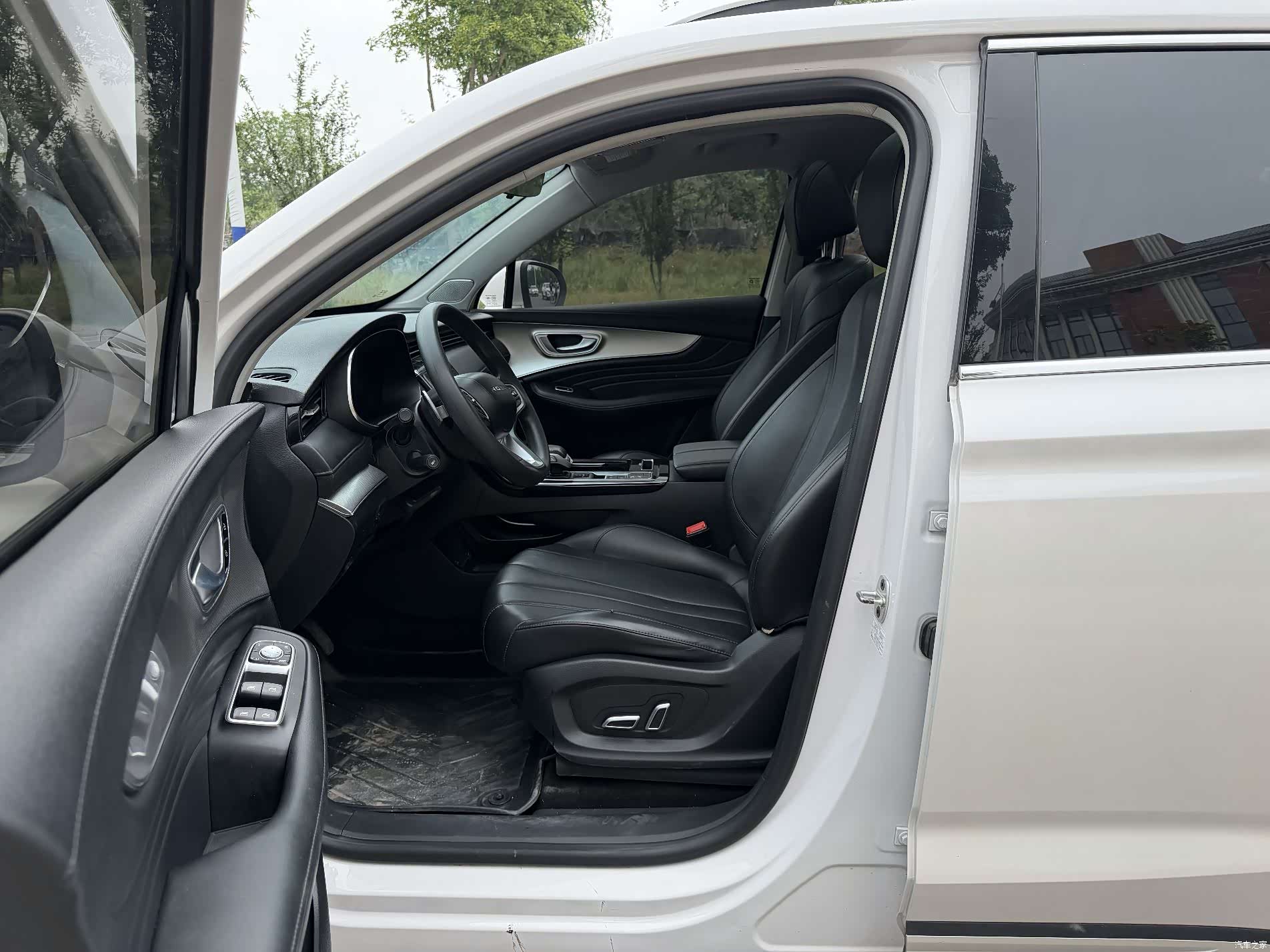 Roewe RX5, 2020 8