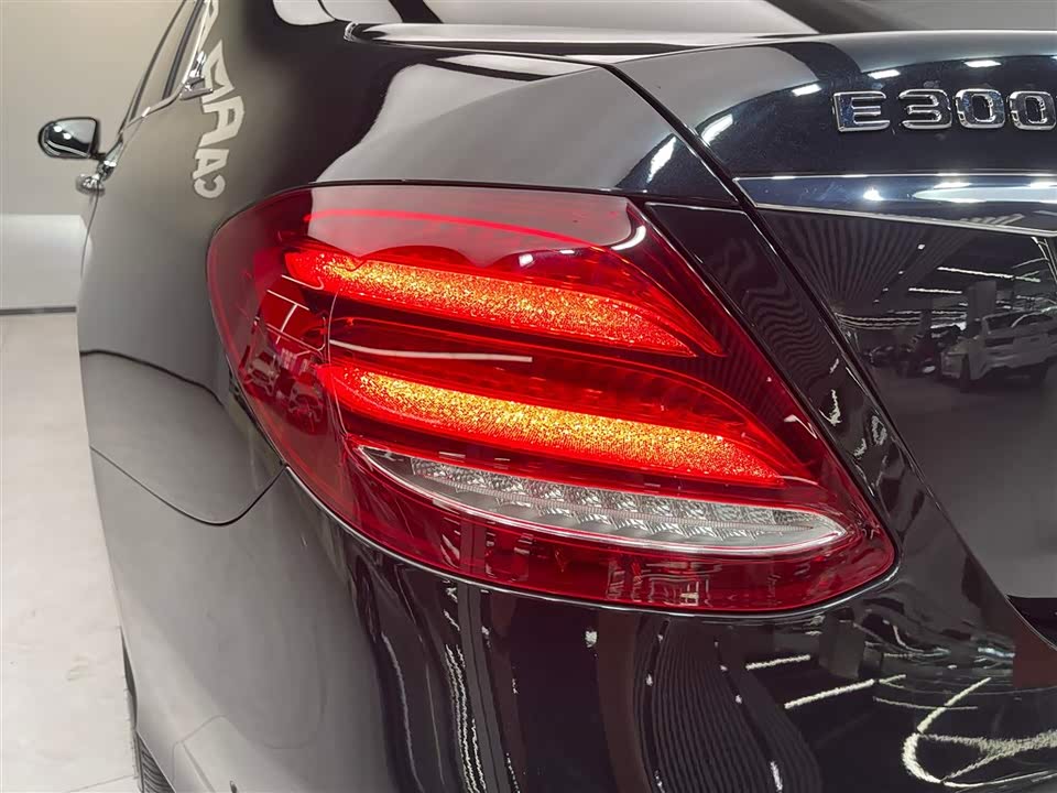 Mercedes-Benz E-class Mercedes-Benz E-class
