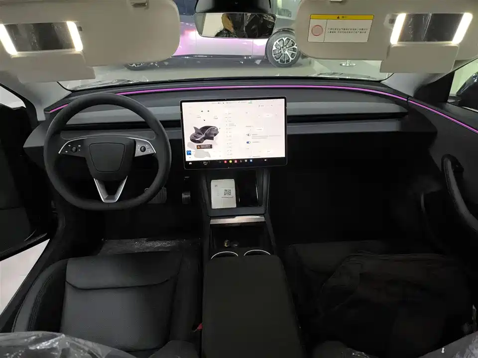 Tesla Model 3 Tesla Model 3