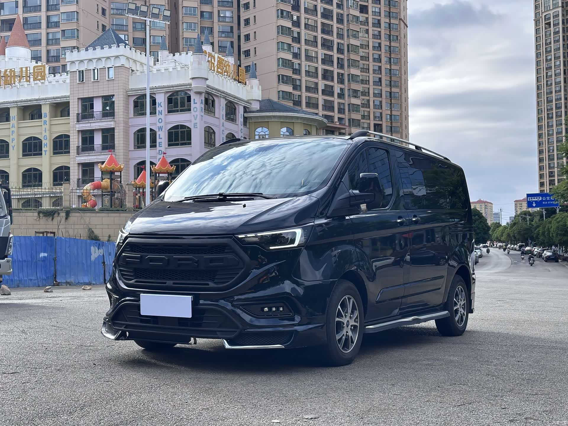 Ford Tourneo