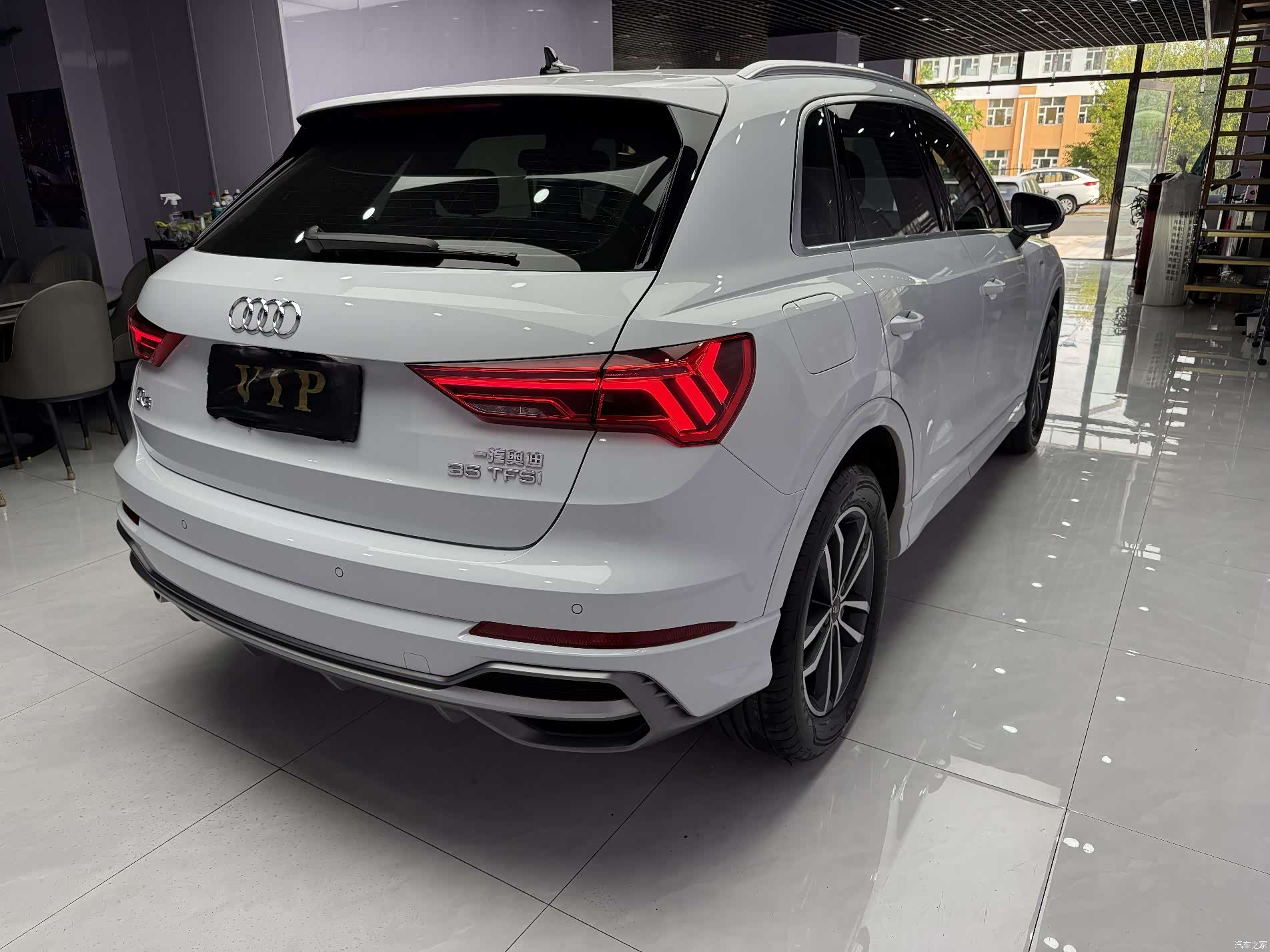 Audi Q3, 2022 4