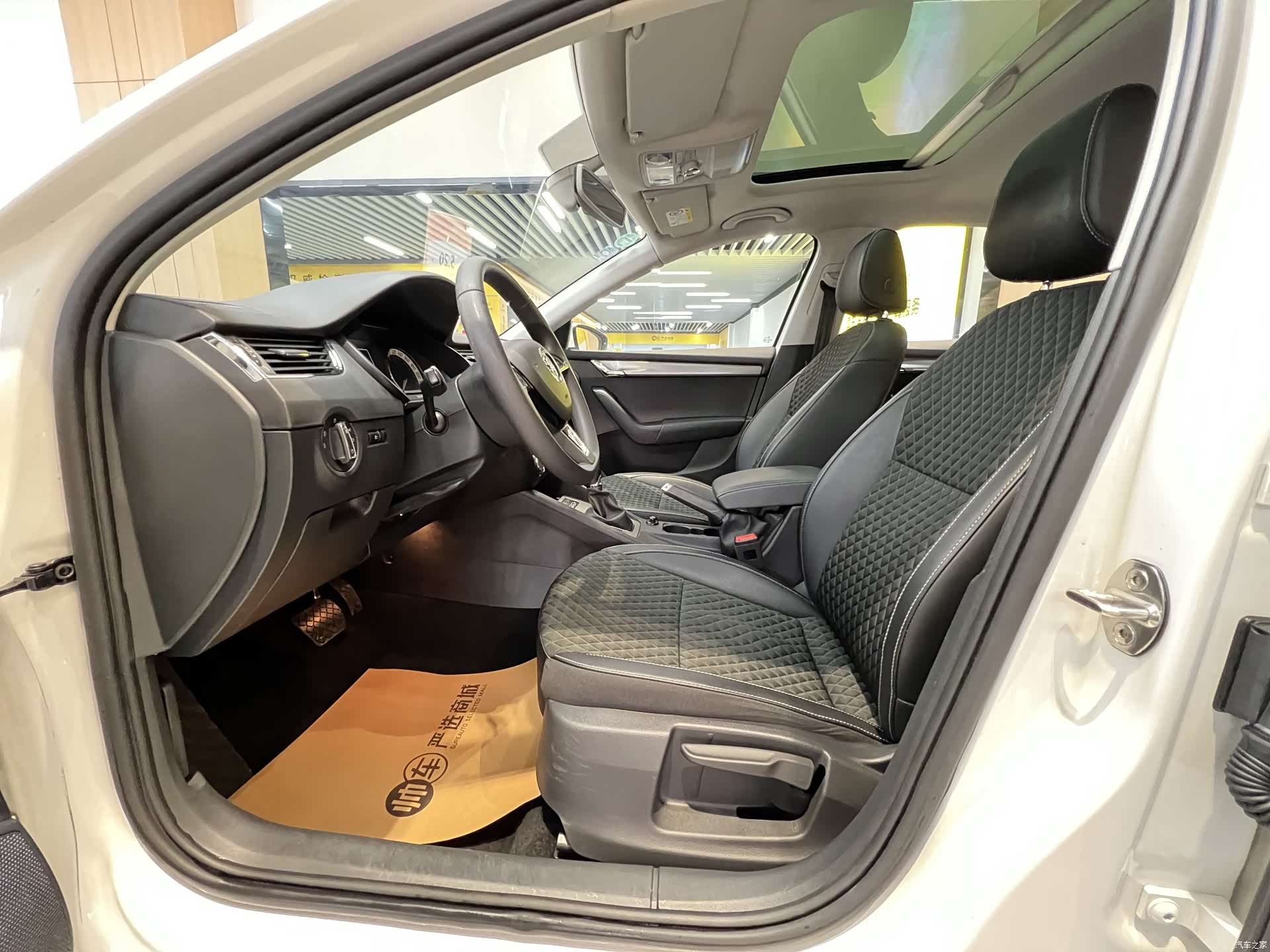Skoda Octavia, 2020 7