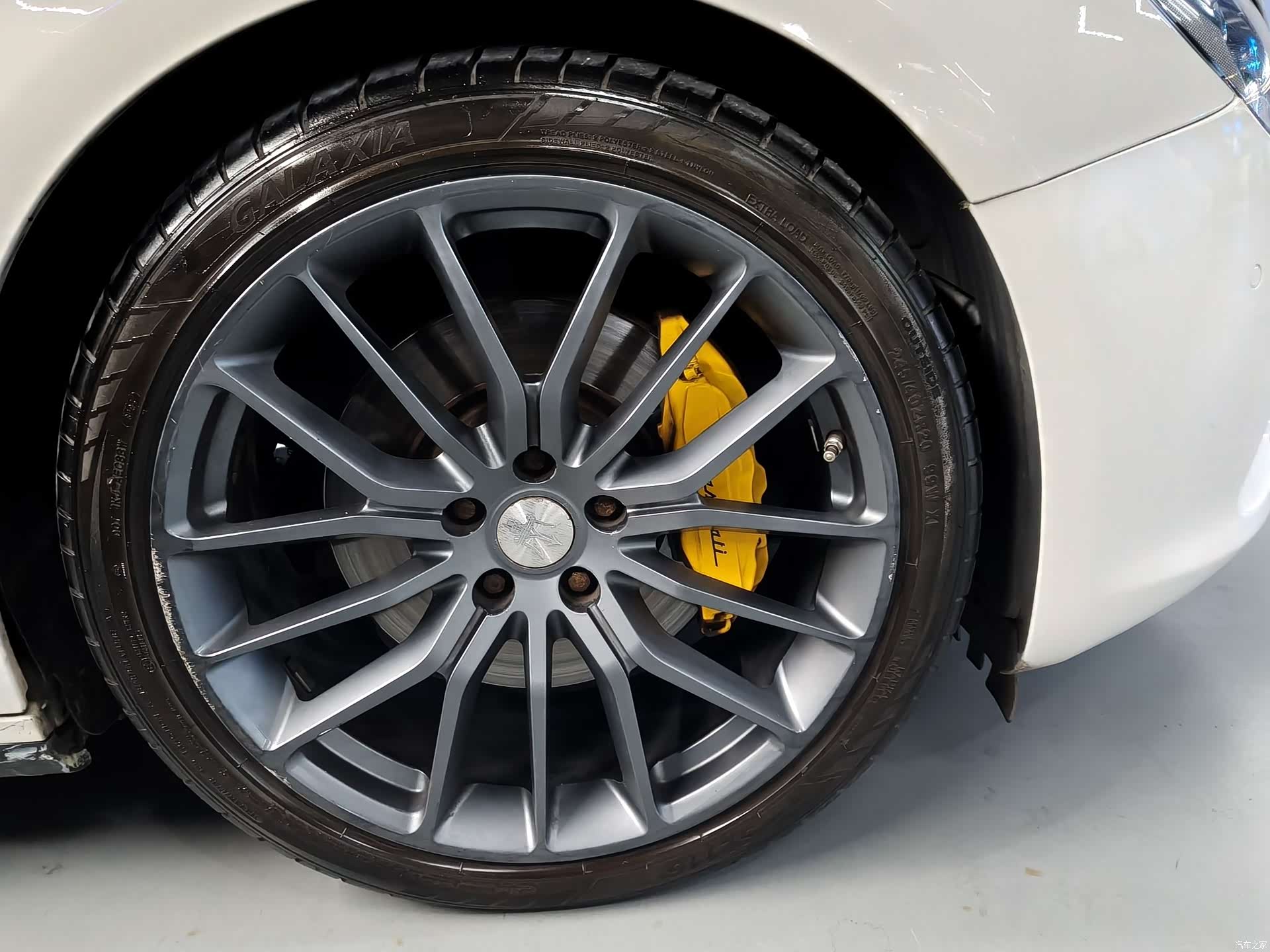 Maserati Ghibli, 2015 6