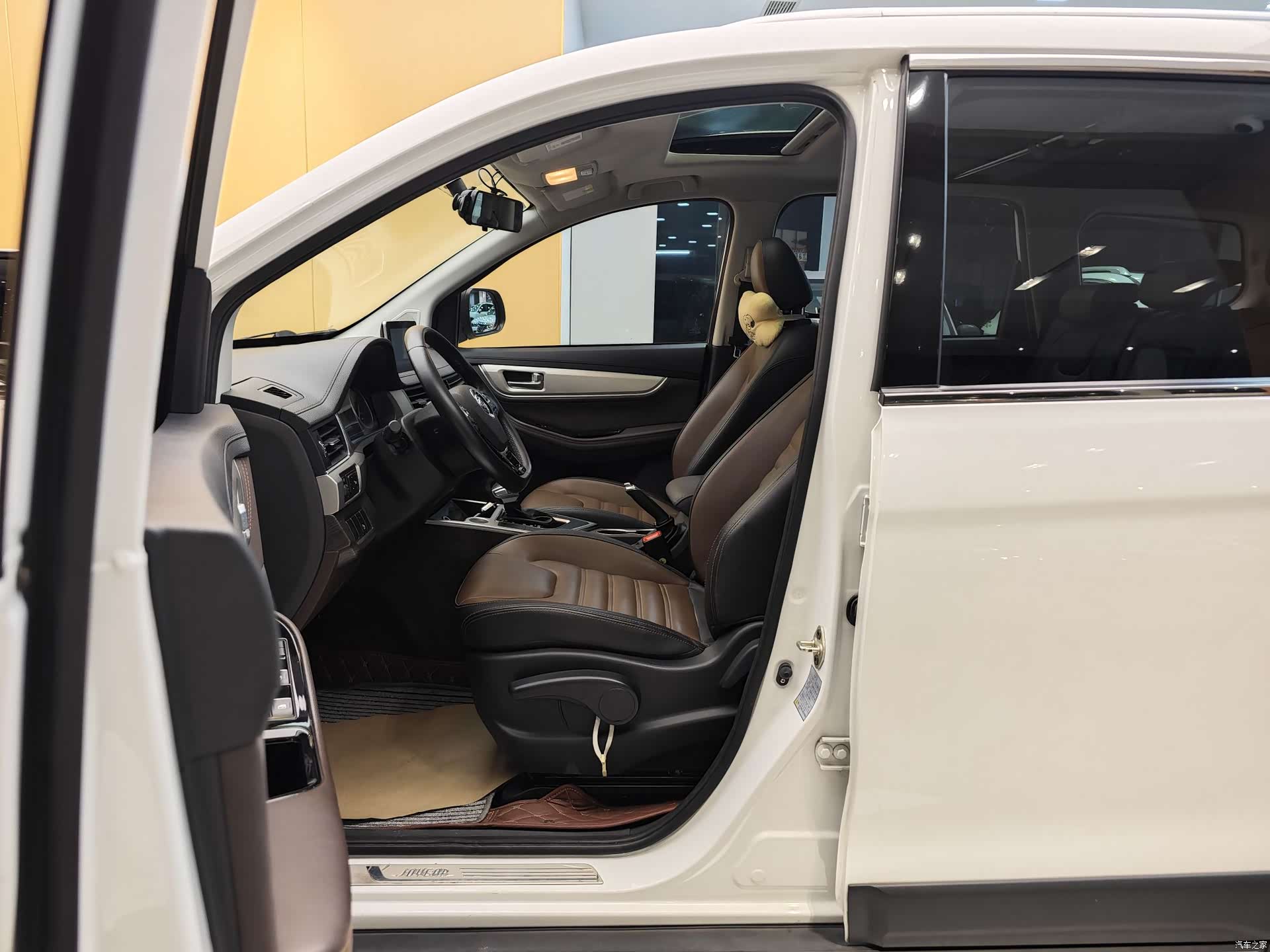 DongFeng X6, 2017 13