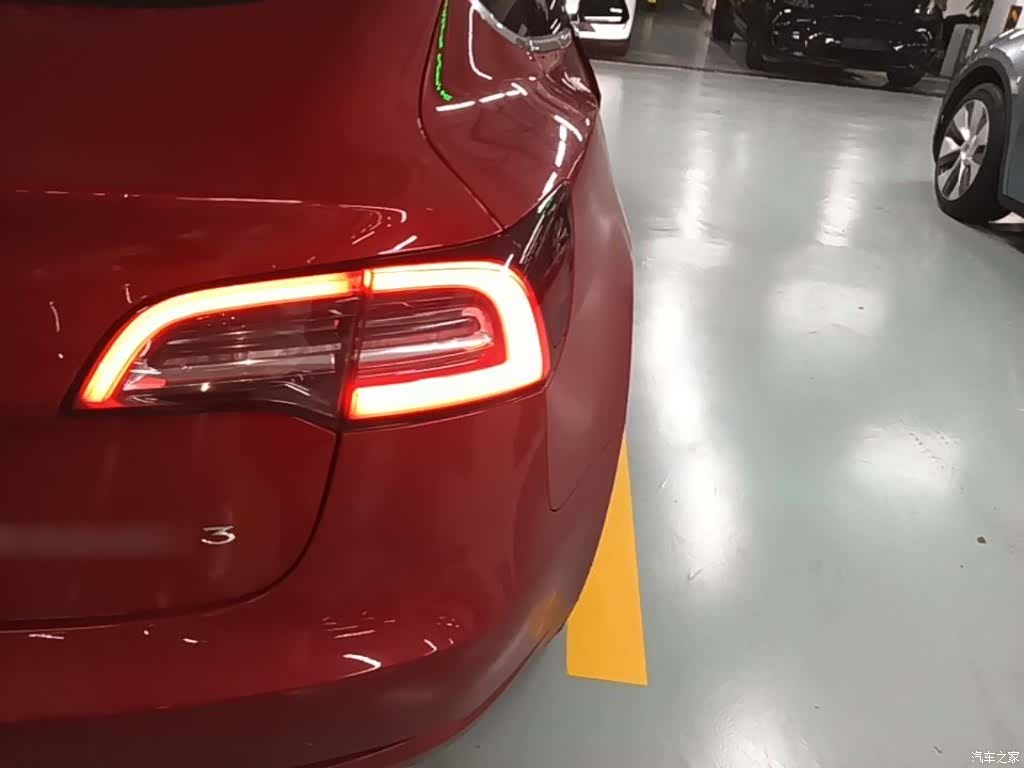 Tesla Model 3, 2020 24