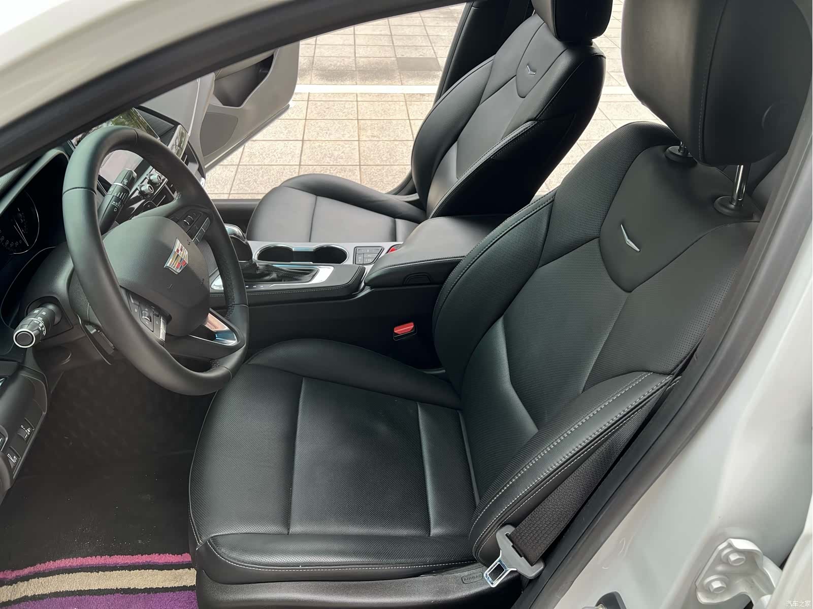 Cadillac CT4, 2023 18