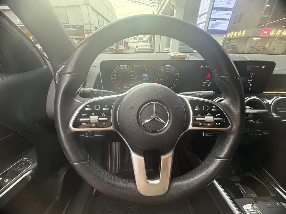 Mercedes-Benz GLB