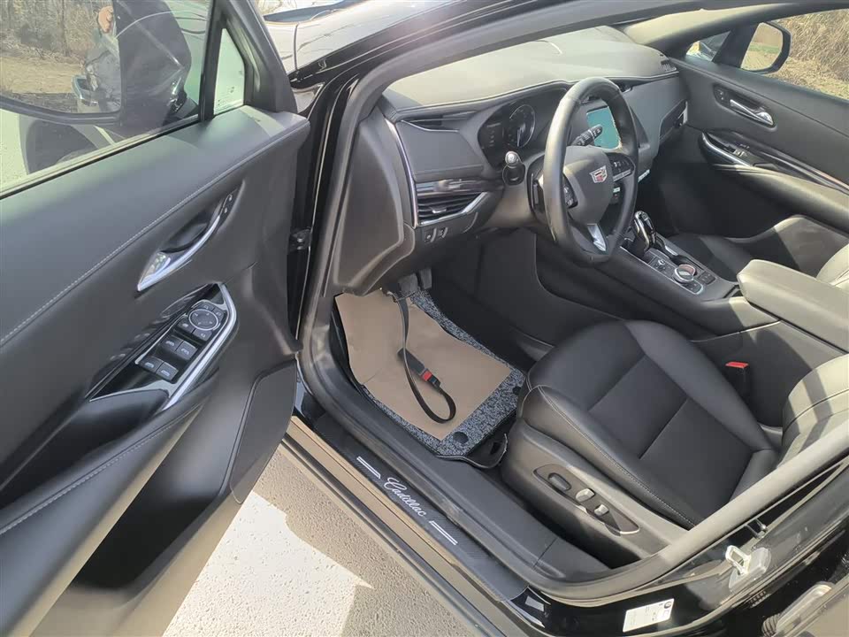 Cadillac XT4