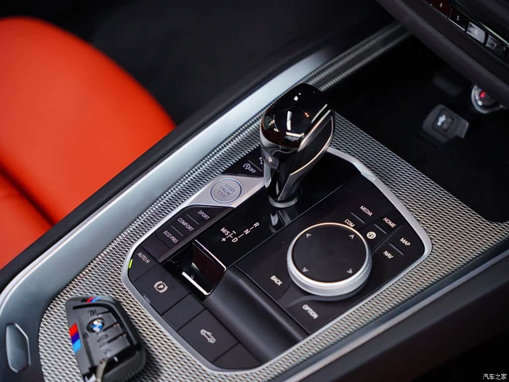 BMW Z4, 2024 43