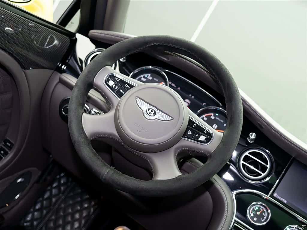 Bentley Mulsanne, 2020 15
