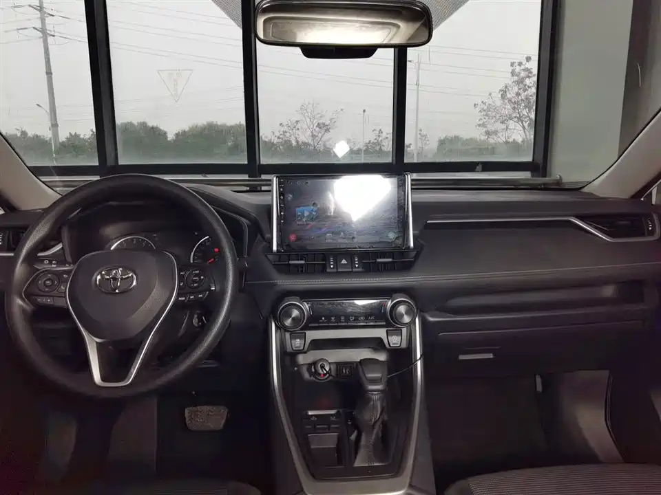 Toyota RAV4 Rongfang