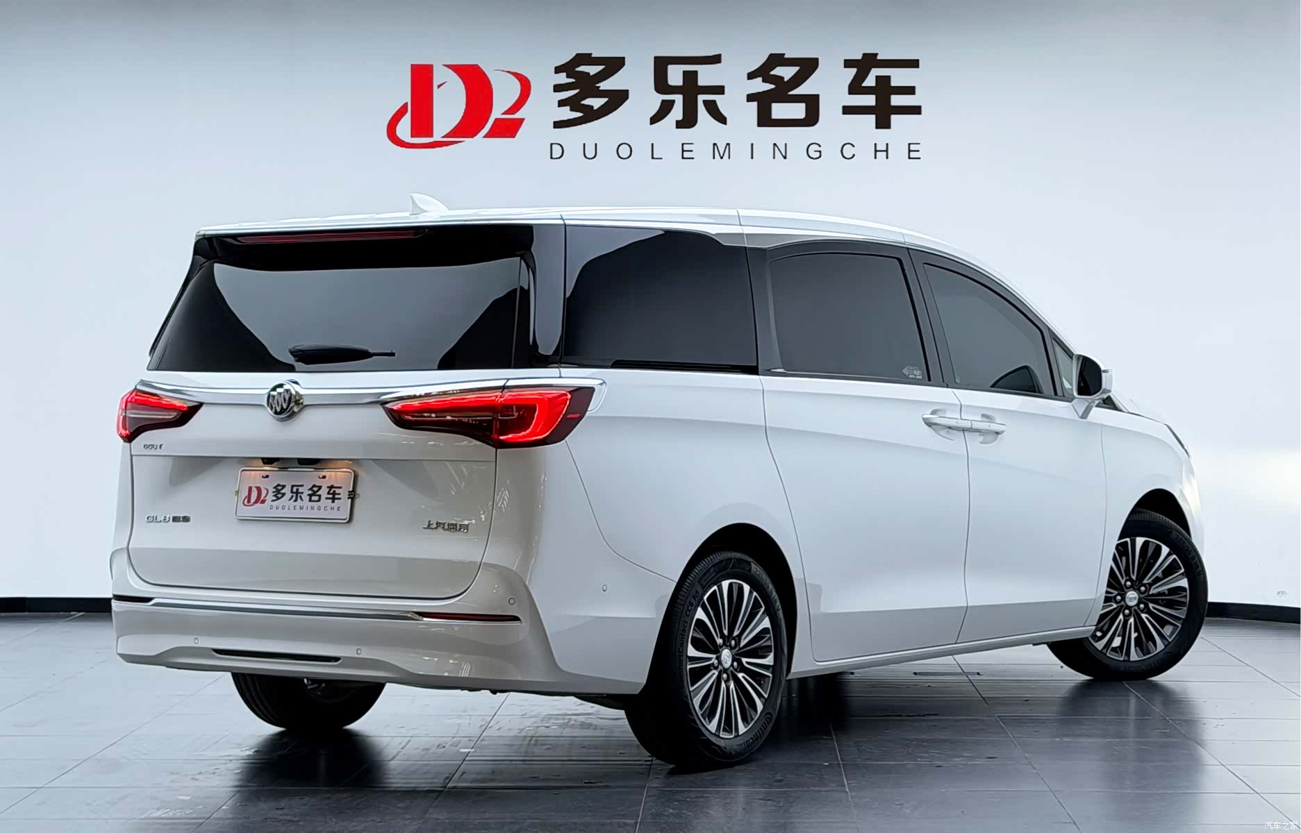 Buick GL8, 2020 3