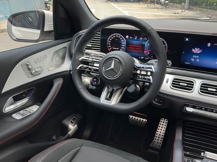 Mercedes-Benz GLE AMG 2026, фото 18