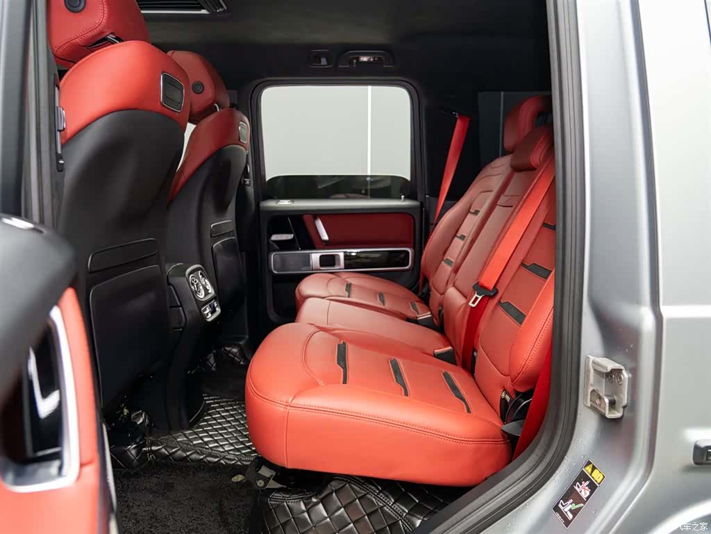 Mercedes-Benz G-Class, 2023 6