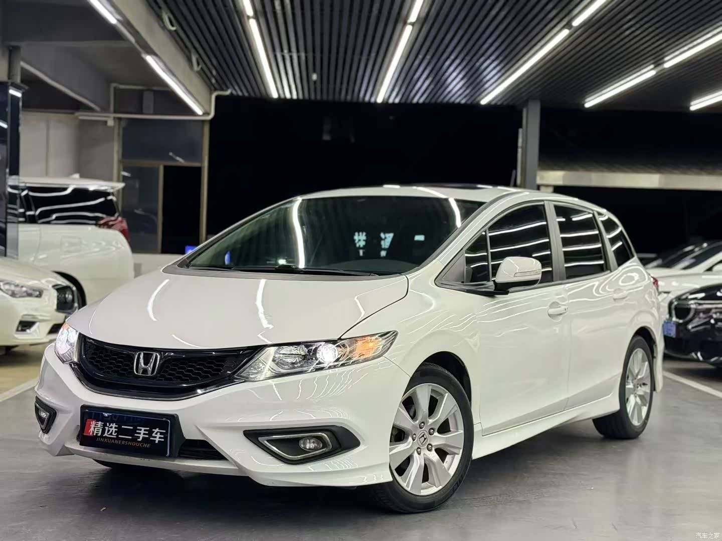 Honda Jade, 2015 1