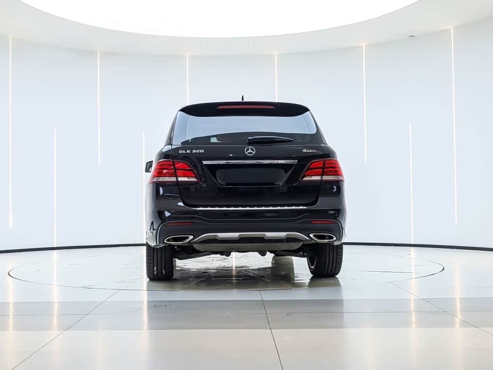 Mercedes-Benz GLE Mercedes-Benz GLE