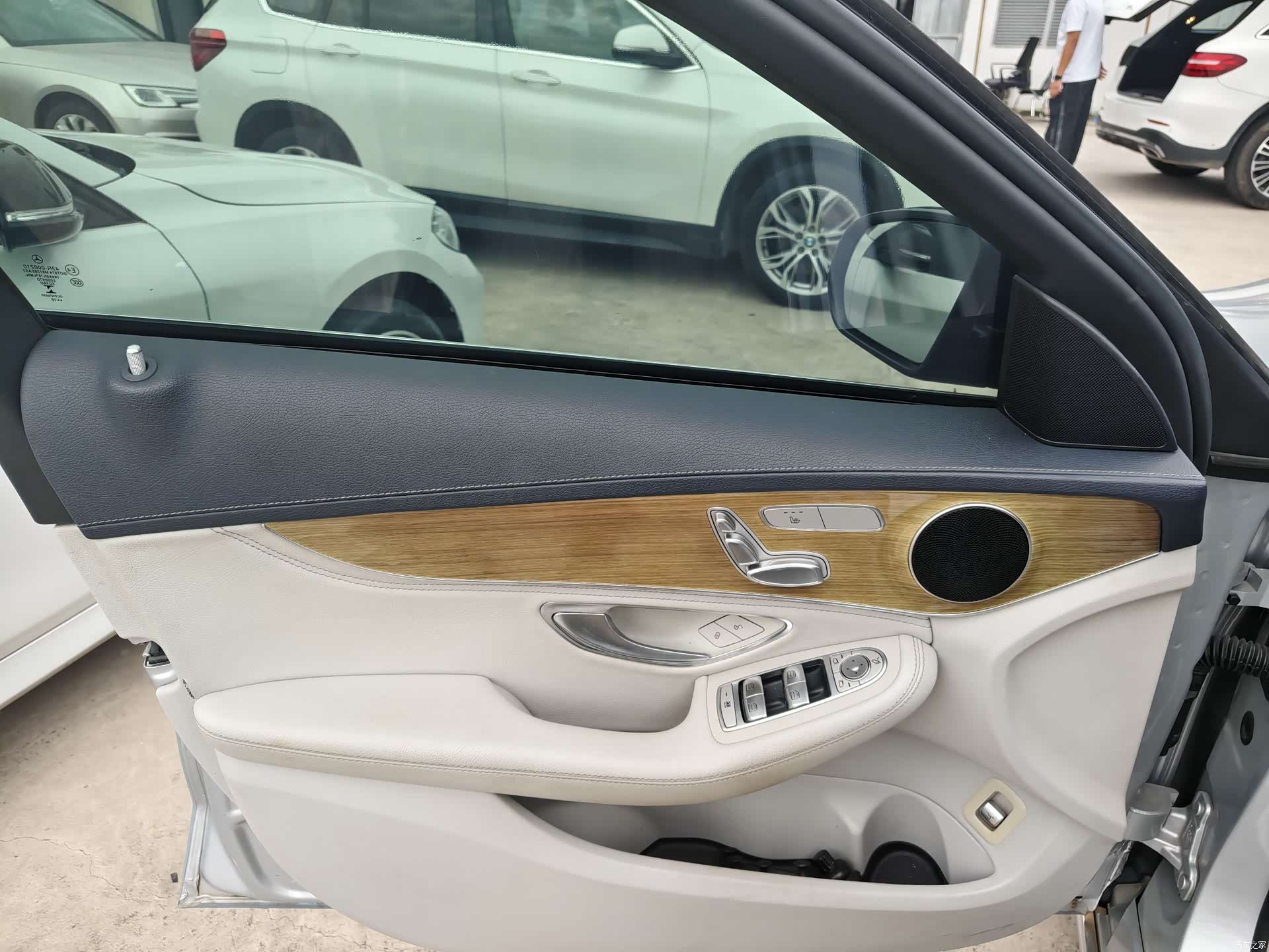 Mercedes-Benz C-Class, 2016 26