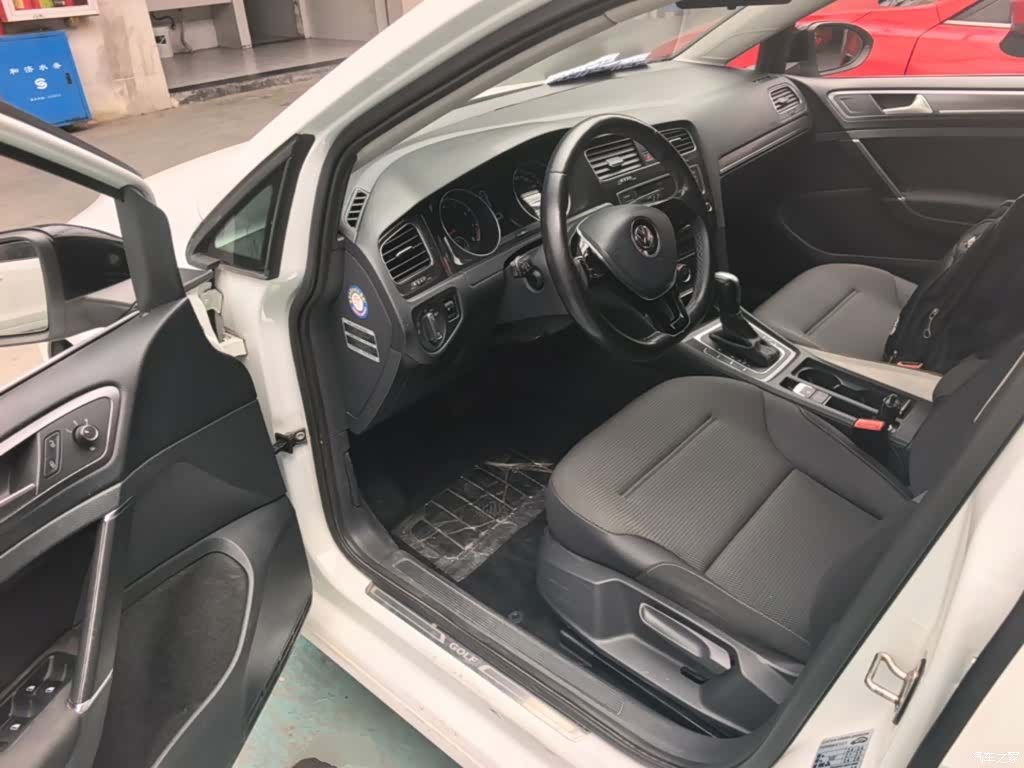 Volkswagen Golf, 2017 16