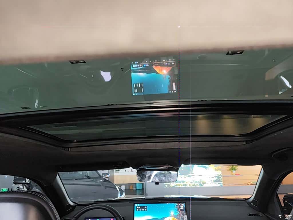 Geely Preface, 2025 18
