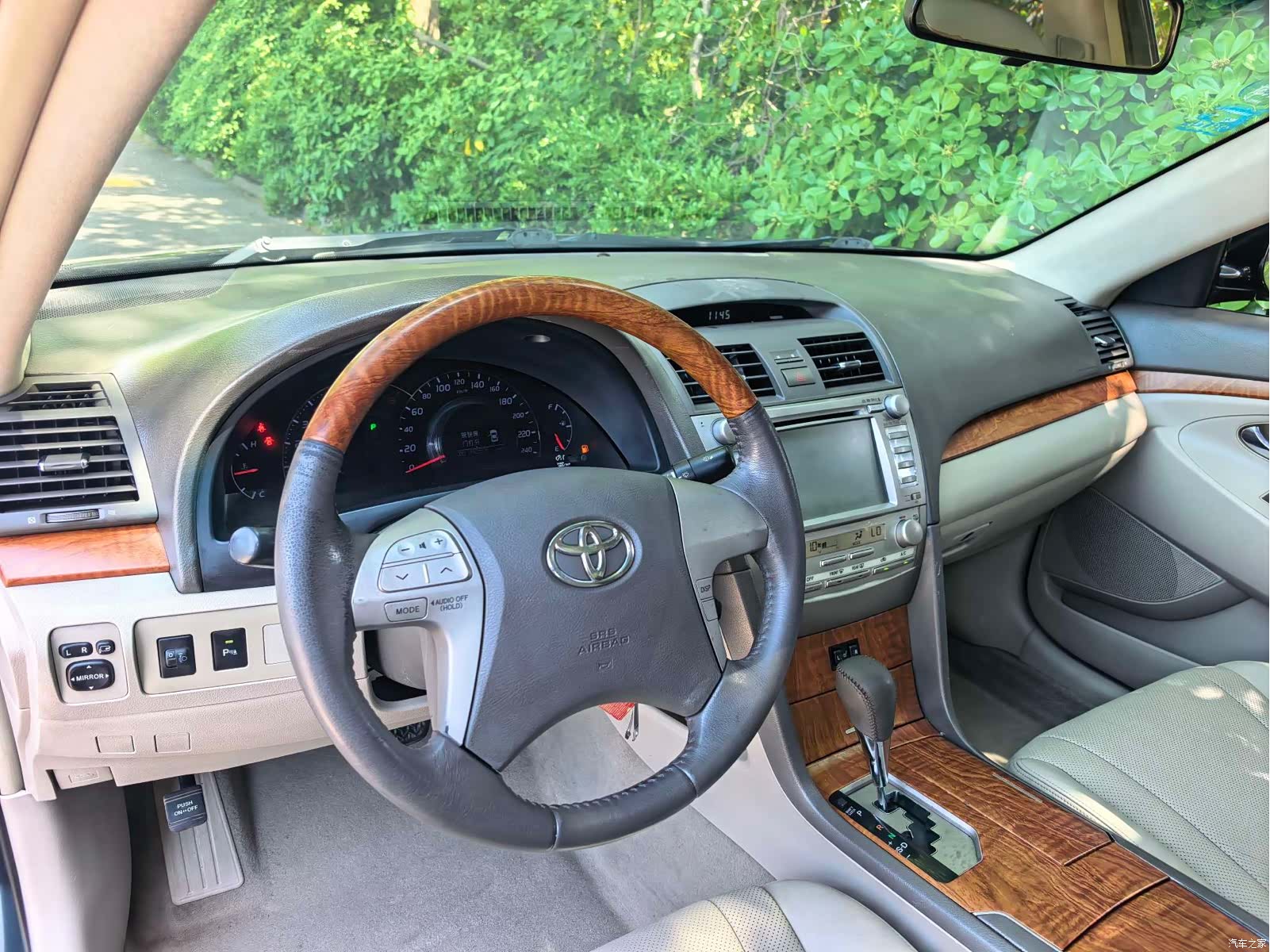 Toyota Camry, 2011 8