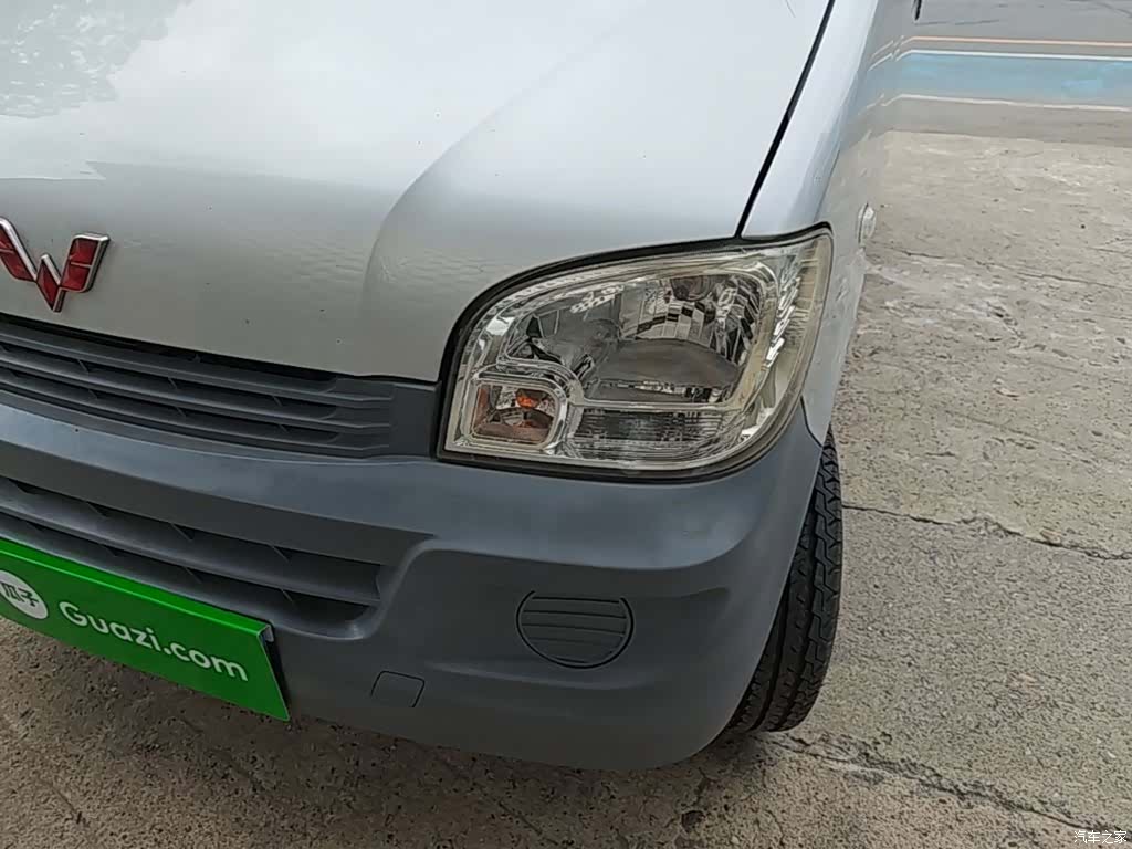 Wuling S, 2017 24