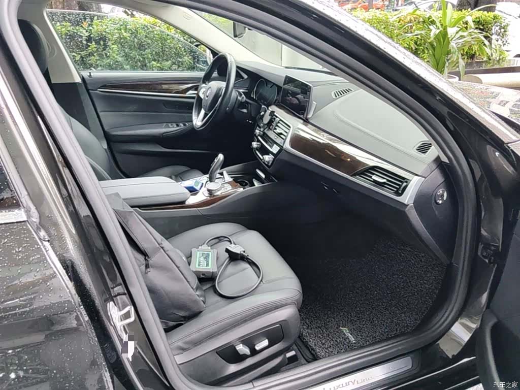 BMW 5 Series, 2018 11