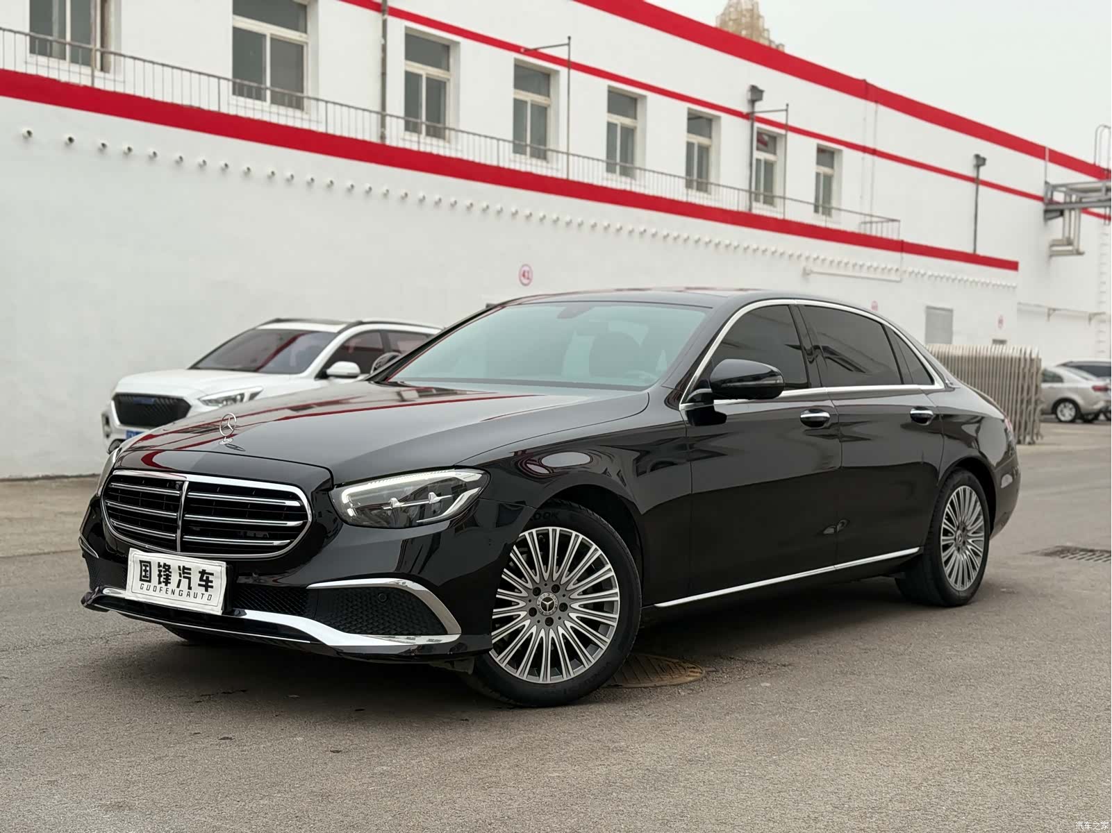 Mercedes-Benz E-Class, 2022 1