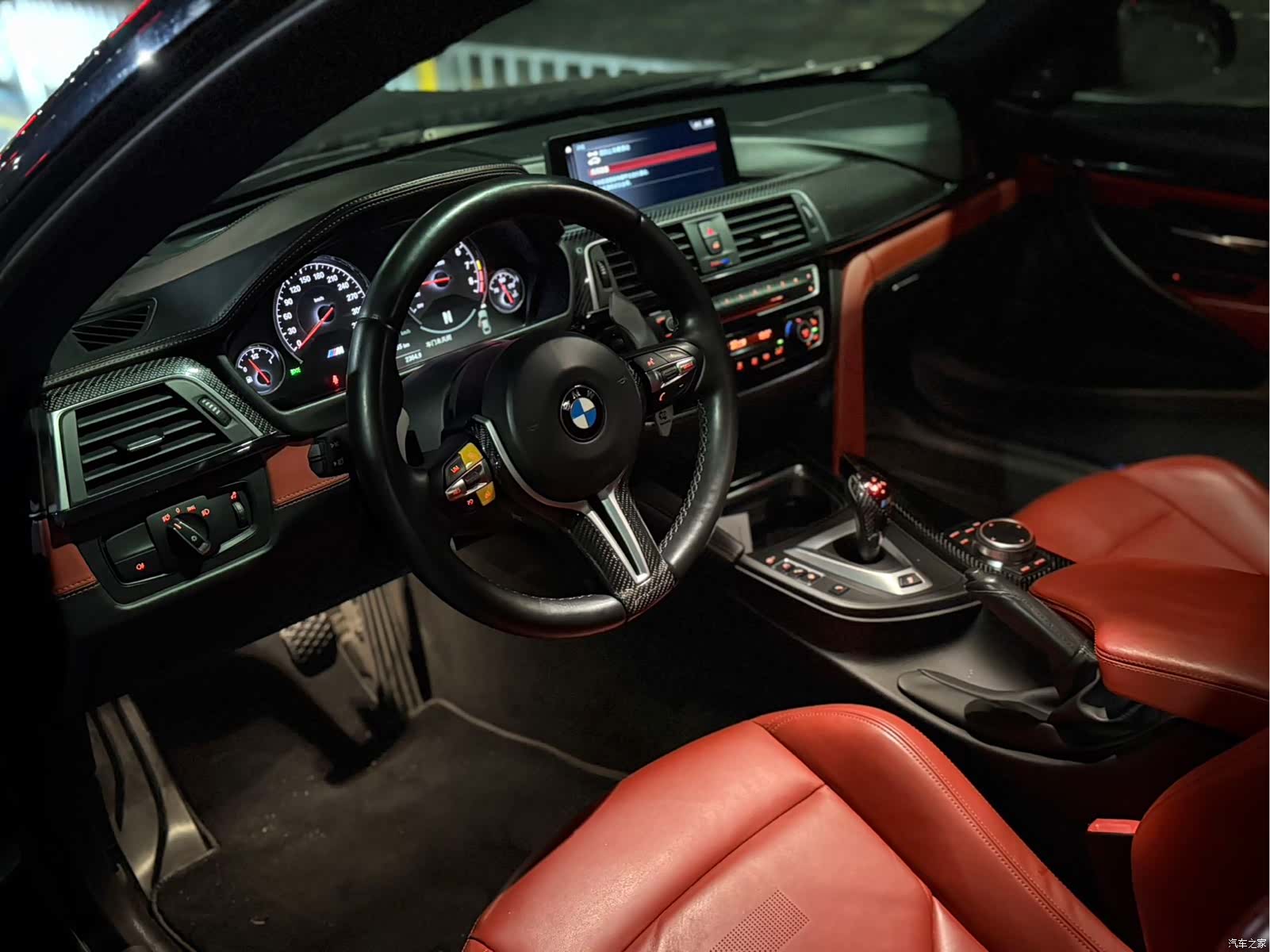 BMW M4, 2019 все фото