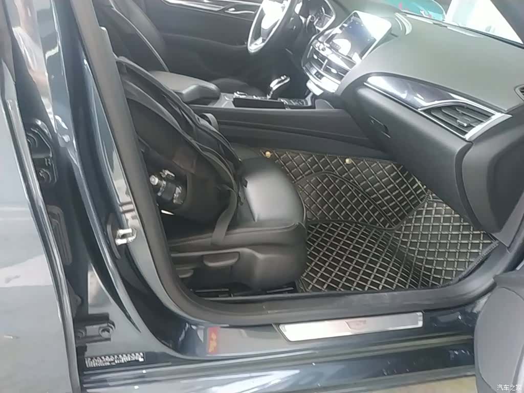 Cadillac CT5, 2020 25
