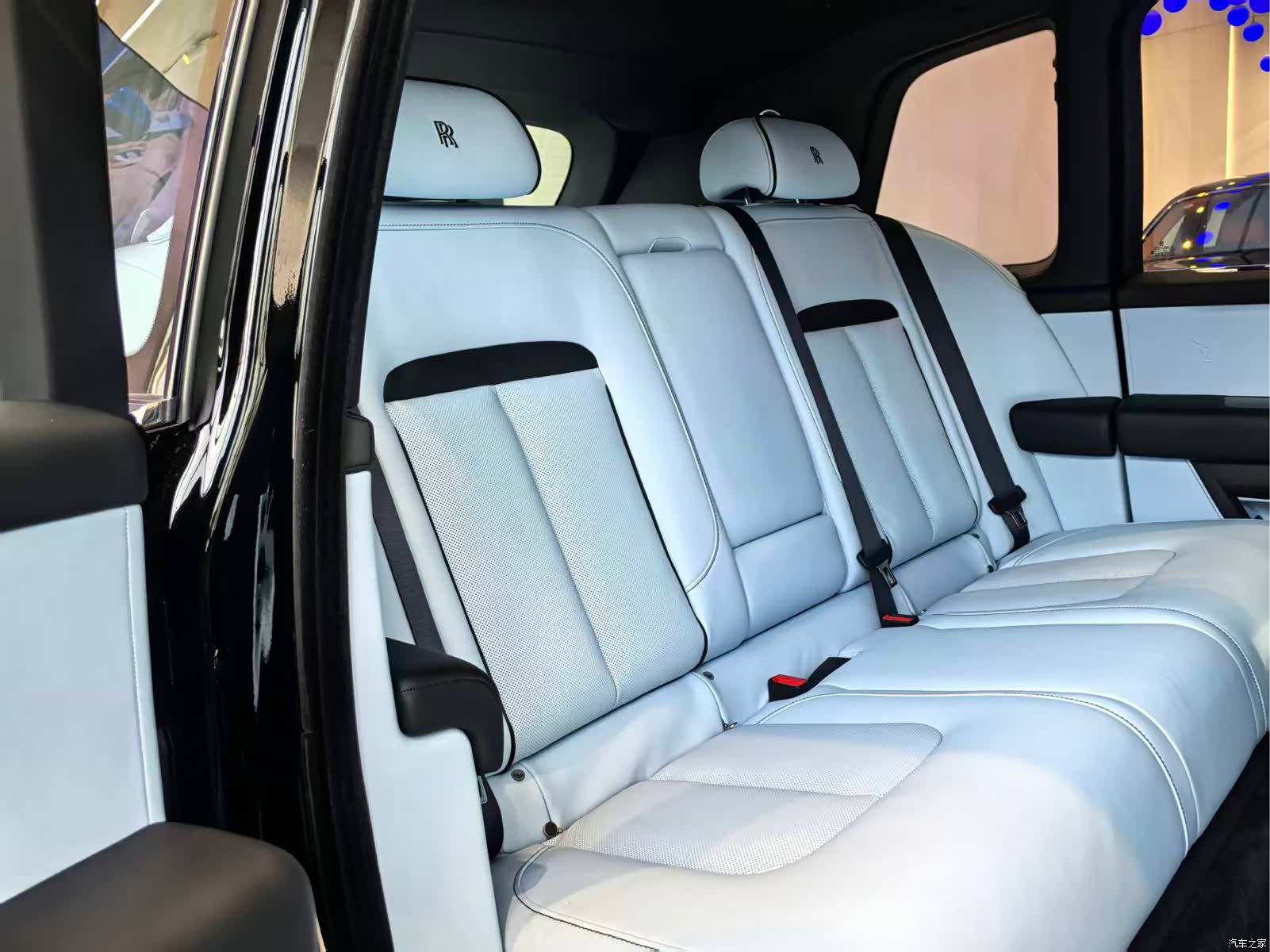 Rolls-Royce Cullinan, 2026 4