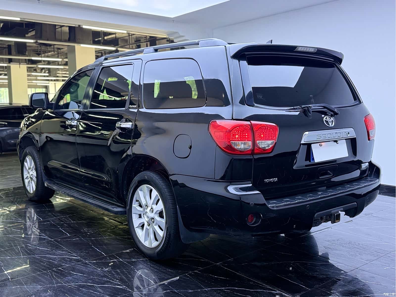 Toyota Sequoia, 2011 19