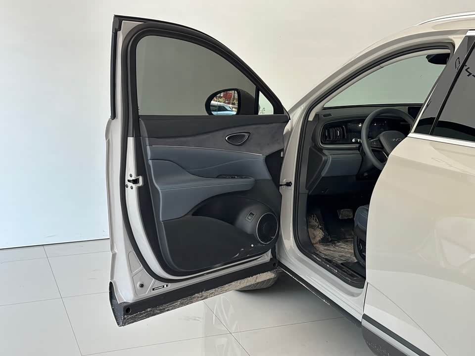 BYD Sea Lion 07 DM-i