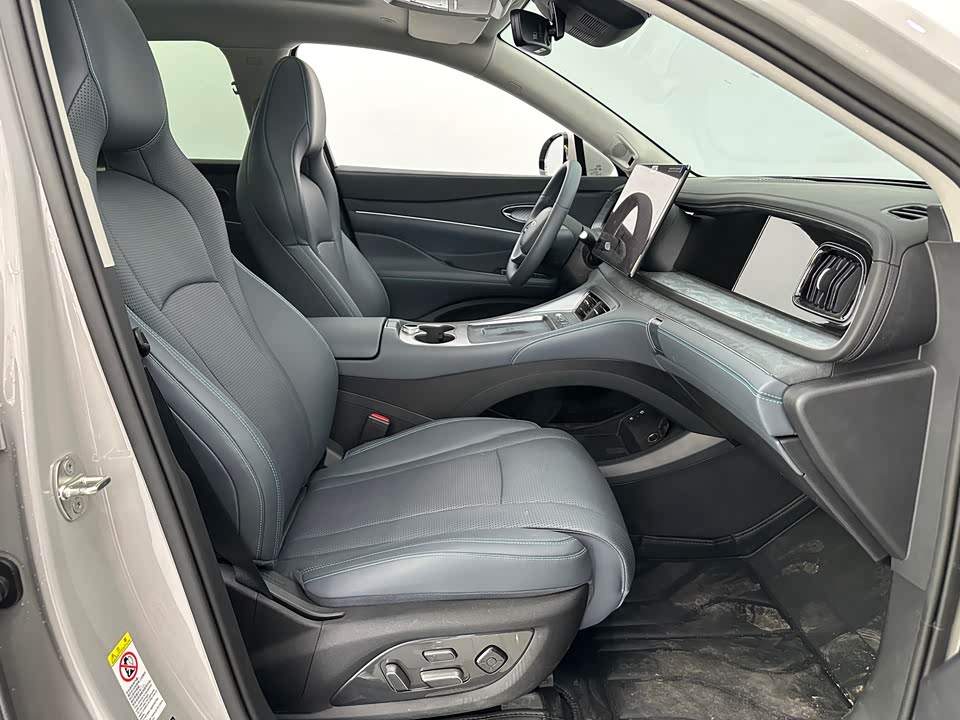 BYD Sea Lion 07 DM-i