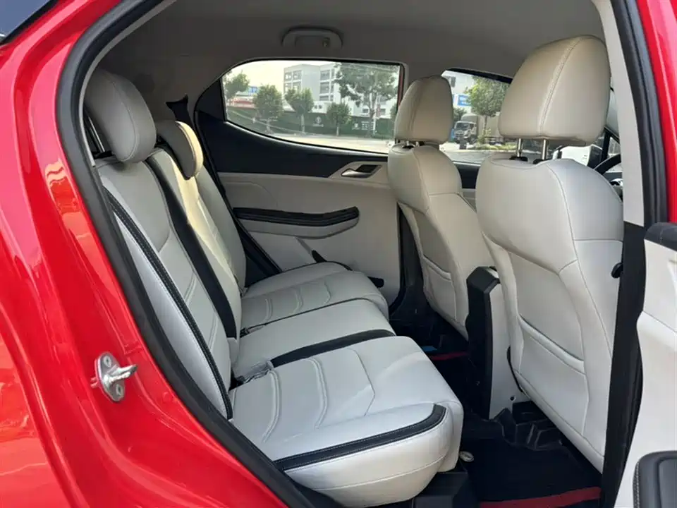 BYD Yuan Pro BYD Yuan Pro
