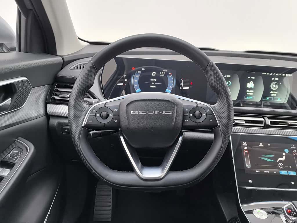 BAIC X7, 2021 11