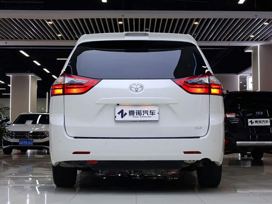Toyota SIENNA 2020, фото 7