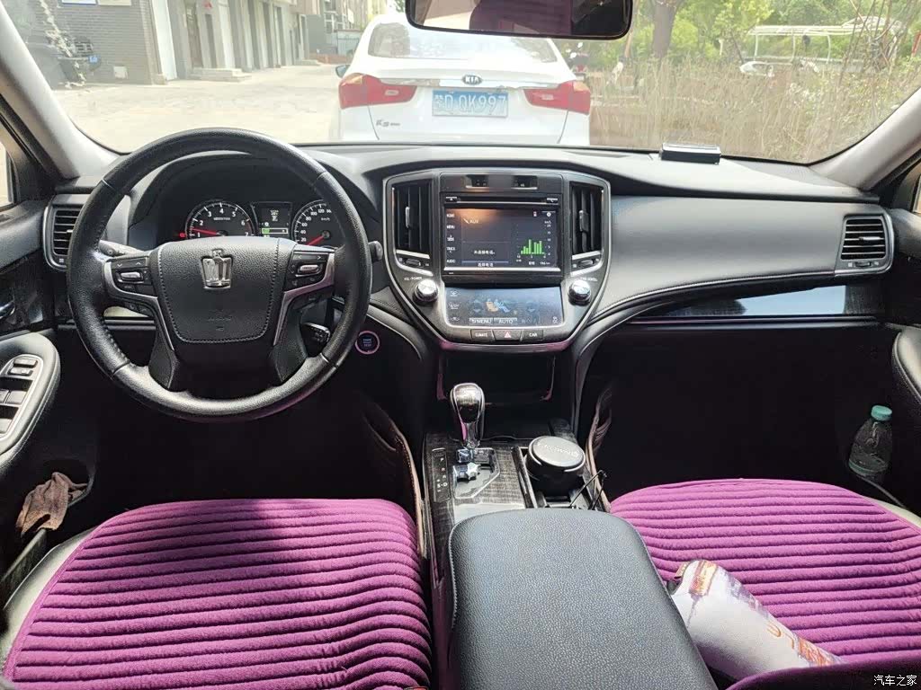 Toyota Crown, 2017 13