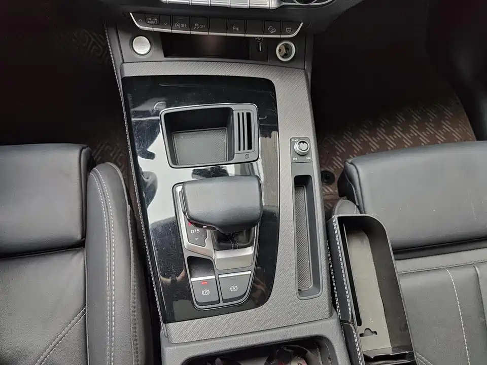 Audi Q5L Audi Q5L
